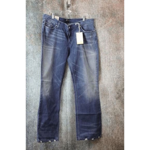 NWT Levi's Women's Boot Cut Jeans SZ-17M - Picture 1 of 3